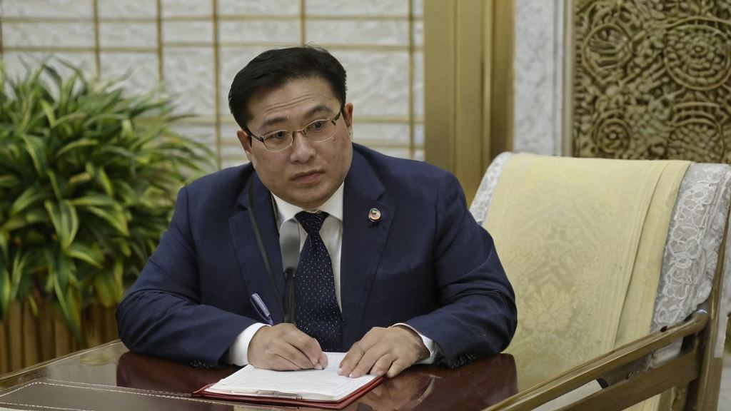 敏敏凭借一部作品引发关注被曝虚假谣言引发争议